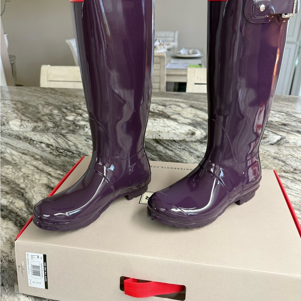 Hunter Tall Glossy Purple Urchin Boots - Picture 3 of 8